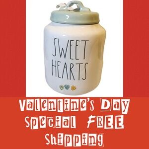 Rae Dunn Sweet Hearts Jar. NEW